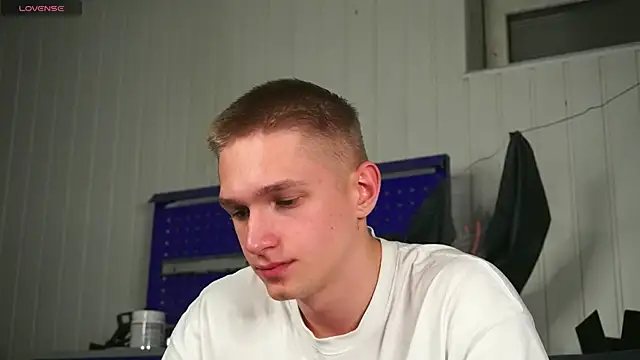 dustyn fox online show from 21, 10, 2025