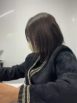 Snapshot of LanJeny_sexy chatting on 9, 12, 2024 LanJeny sexy online show from 9, 12, 2024