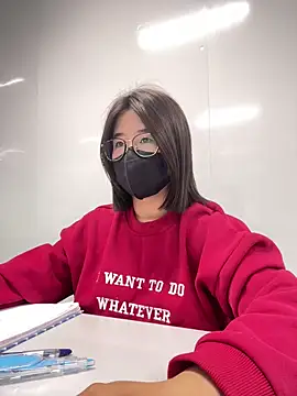 Snapshot of LanJeny_sexy chatting on 13, 12, 2024 LanJeny sexy online show from 13, 12, 2024