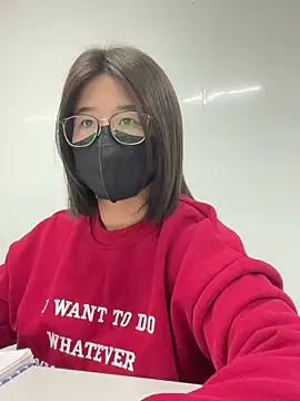 Snapshot of LanJeny_sexy chatting on 13, 12, 2024 LanJeny sexy online show from 13, 12, 2024