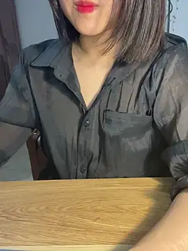 Snapshot of LanJeny_sexy chatting on 17, 12, 2024 LanJeny sexy online show from 17, 12, 2024