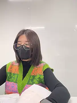 Snapshot of LanJeny_sexy chatting on 18, 12, 2024 LanJeny sexy online show from 18, 12, 2024