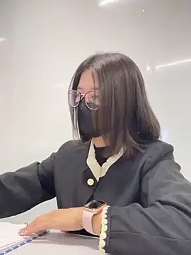 Snapshot of LanJeny_sexy chatting on 21, 12, 2024 LanJeny sexy online show from 21, 12, 2024