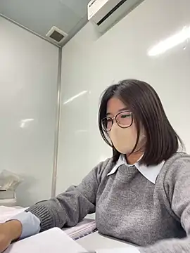 Snapshot of LanJeny_sexy chatting on 16, 1, 2025 LanJeny sexy online show from 16, 1, 2025