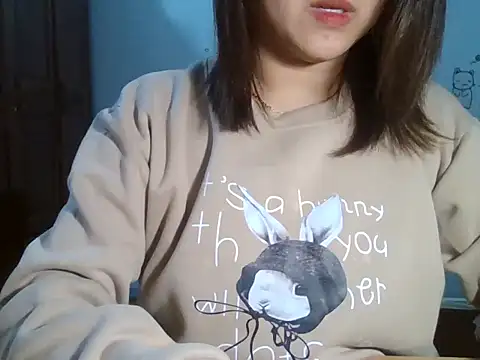 Snapshot of LanJeny_sexy chatting on 5, 11, 2025 LanJeny sexy online show from 5, 11, 2025