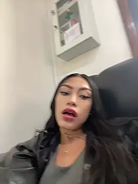 Effy Bonny online show from 11, 2, 2025