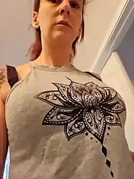 Snapshot of MissyRoulette chatting on 2, 3, 2025 MissyRoulette online show from 2, 3, 2025