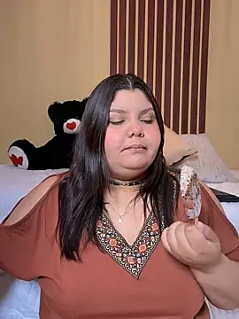 Snapshot of _Shara_Handal_ chatting on 5, 2, 2025 Shara Handal online show from 5, 2, 2025
