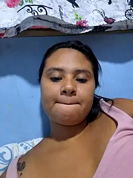 sexy-latin10 online show from 2, 2, 2025