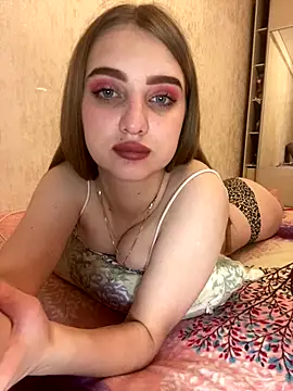 Snapshot of MollyDolle chatting on 18, 9, 2025 MollyDolle online show from 18, 9, 2025