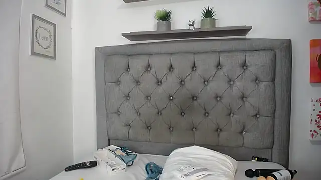 Carolina love19 online show from 6, 1, 2025