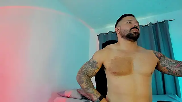 Snapshot of FreeLoveCouple chatting on 10, 3, 2026 FreeLoveCouple online show from 10, 3, 2026