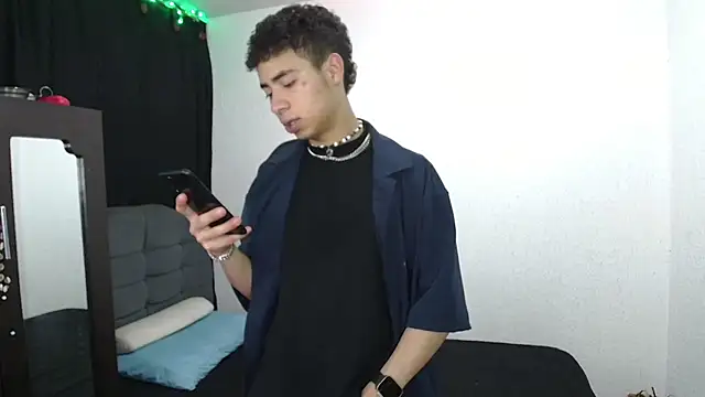 sexybat twink online show from 20, 1, 2025