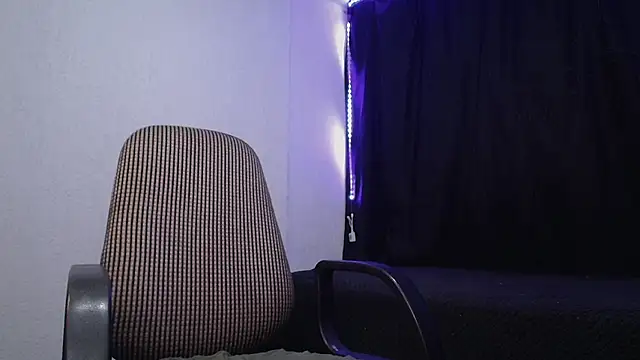 sexybat twink online show from 15, 3, 2025