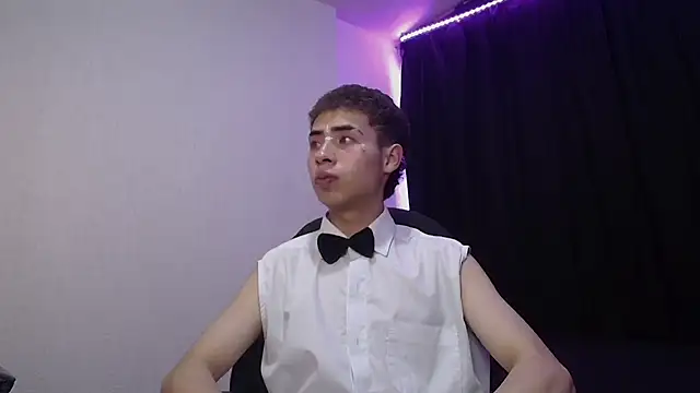 sexybat twink online show from 16, 3, 2025