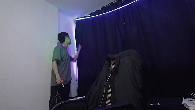 sexybat twink online show from 17, 3, 2025
