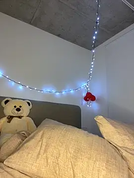 Snapshot of _urbestie_ chatting on 8, 2, 2026 urbestie online show from 8, 2, 2026