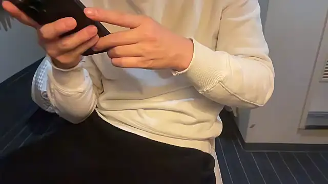 atom0407 online show from 3, 12, 2025