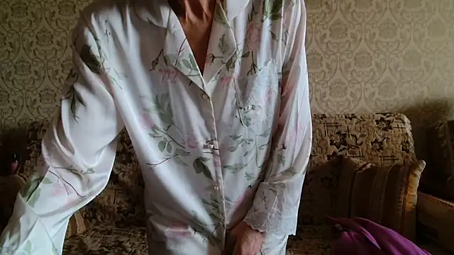 Elegant00Lady online show from 12, 10, 2025