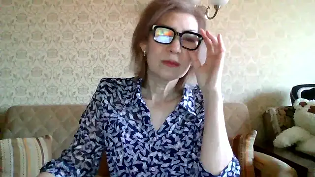 Elegant00Lady online show from 10, 1, 2026