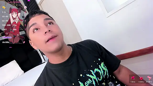 Snapshot of Seductivo_jr chatting on 10, 1, 2025 Seductivo jr online show from 10, 1, 2025