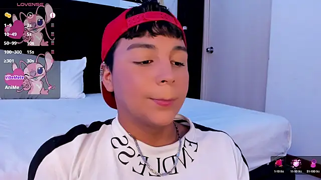 Snapshot of Seductivo_jr chatting on 18, 2, 2025 Seductivo jr online show from 18, 2, 2025