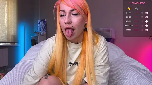 Snapshot of Tanya_Acid chatting on 21, 4, 2026 Tanya Acid online show from 21, 4, 2026