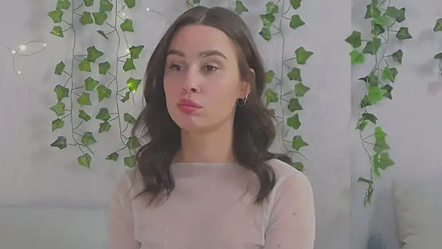 MiaNell online show from 16, 3, 2025