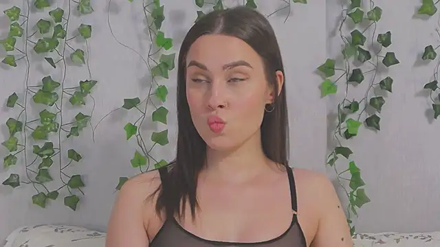 MiaNell online show from 19, 3, 2025