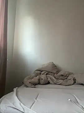 Sara darling online show from 8, 3, 2025