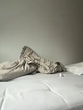 Sara darling online show from 12, 3, 2025