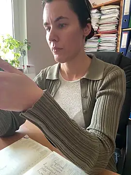 Sara darling online show from 19, 3, 2025