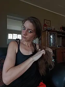 Missmesexycouple69 online show from 7, 1, 2026