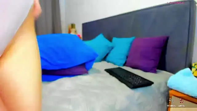  Luna Ly online show from 14, 3, 2025