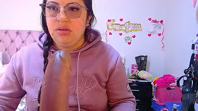 Snapshot of lanaqueen699 chatting on 26, 6, 2026 lanaqueen699 online show from 26, 6, 2026
