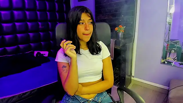 UnderBaby  online show from 20, 9, 2025