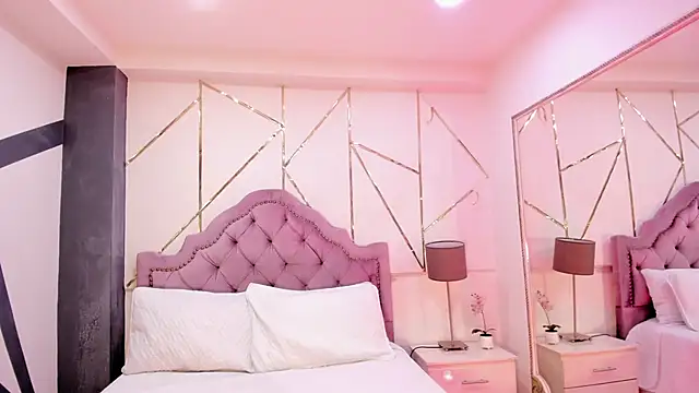 Melany Luv online show from 17, 12, 2024