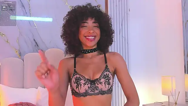 Snapshot of OSHUN_ chatting on 17, 9, 2025 OSHUN online show from 17, 9, 2025