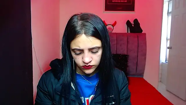 Violettasquirt online show from 24, 10, 2025