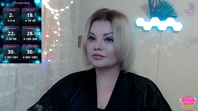 JewellKiss7 online show from 9, 5, 2026
