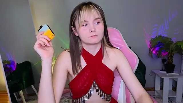 CiriRianonn online show from 8, 10, 2025