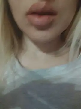 Snapshot of Linda_999 chatting on 15, 12, 2024 Linda 999 online show from 15, 12, 2024