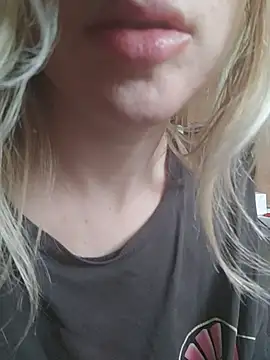 Snapshot of Linda_999 chatting on 3, 3, 2025 Linda 999 online show from 3, 3, 2025