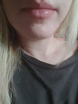 Snapshot of Linda_999 chatting on 13, 3, 2025 Linda 999 online show from 13, 3, 2025