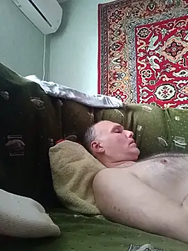 Pineapple04 online show from 9, 6, 2026