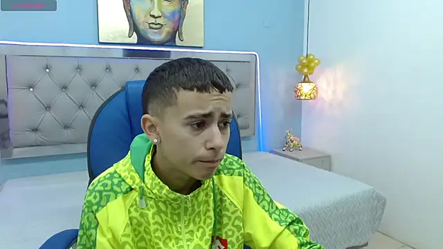 Xavii18 online show from 8, 2, 2025