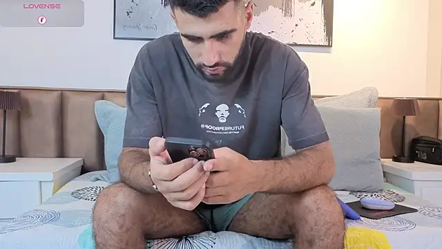 Ethan  Walker online show from 16, 4, 2026