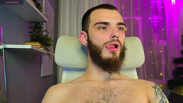 Snapshot of xteddy_bear chatting on 24, 12, 2024 xteddy bear online show from 24, 12, 2024
