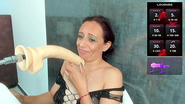 Snapshot of Issys_milf chatting on 13, 2, 2025 Issys milf online show from 13, 2, 2025