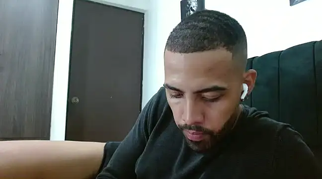 Hendry  online show from 9, 1, 2025